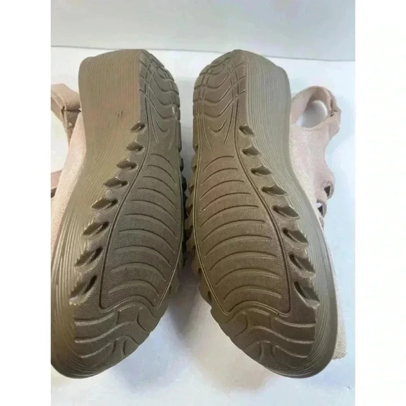 Sketchers shoes - Picture 2 of 3